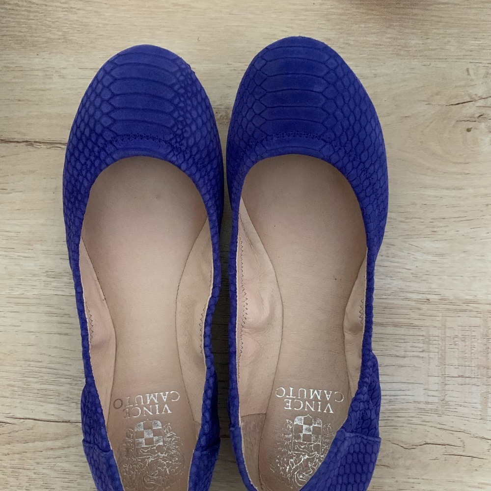 New Vince Camuto Blue Ballet Flats. Size 5 - Picture 5 of 8